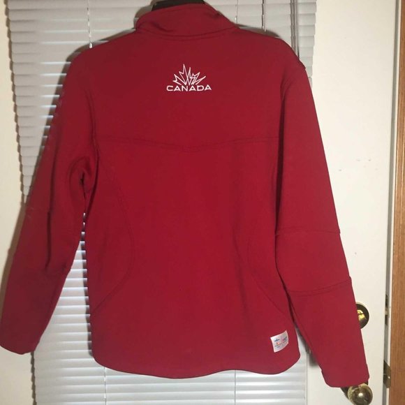 2010 Vancouver OLYMPIC GAMES WOMENS RED JACKET SZ SMALL - BELIEVE - CTV - Picture 2 of 4